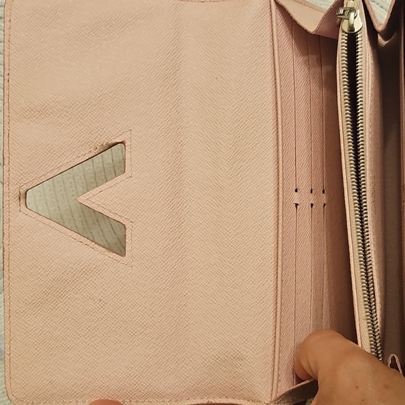 Louis Vuitton Pink and Blue Twist Lock Leather Wallet - Picture 6 of 10